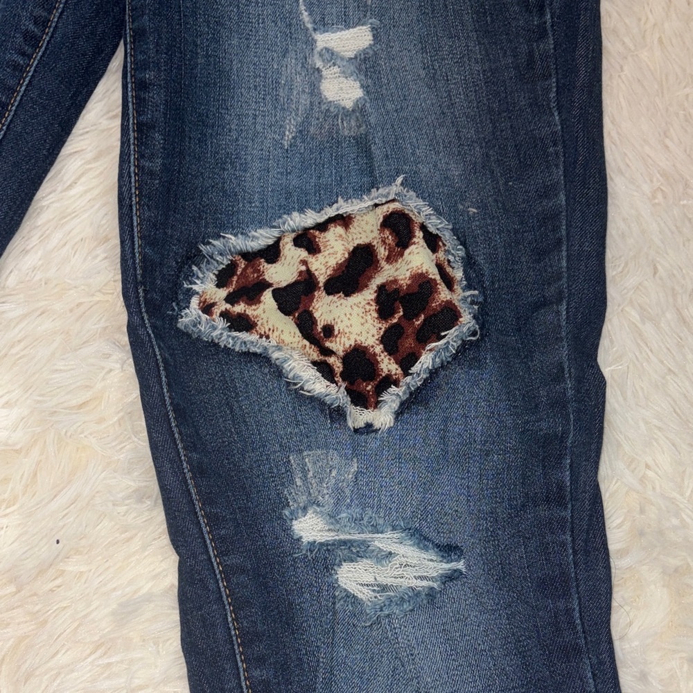 KanCan Stretch Distressed Jeans with Leopard Accents - Picture 3 of 6